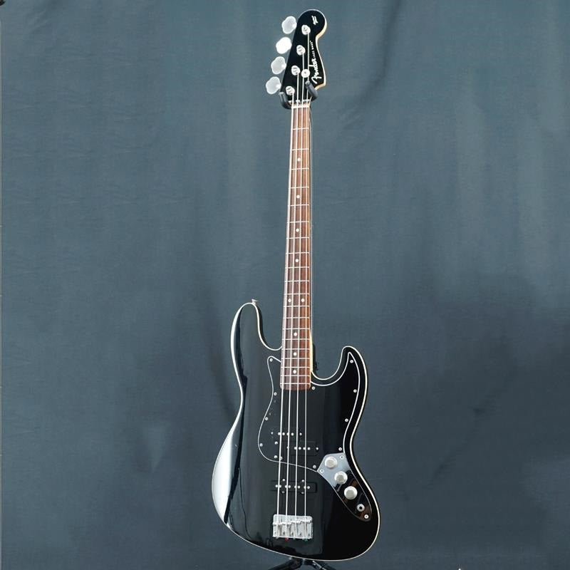 Used_AJB_Aerodyne_Jazz_Bass_(Black)_03