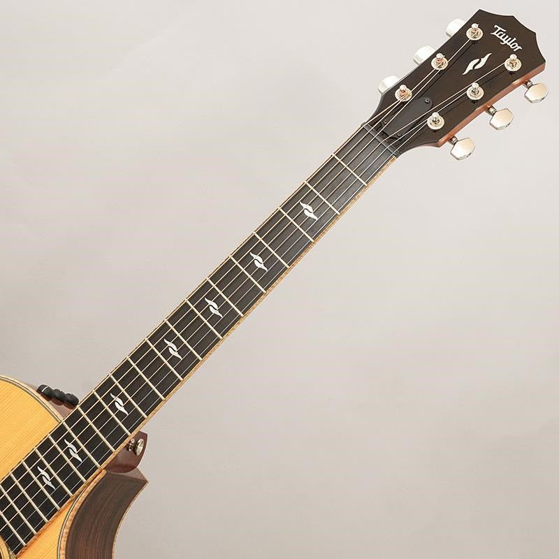 Used_CTM_GCce_Adirondack_Spruce___Indian_Rosewood_Taylor_07