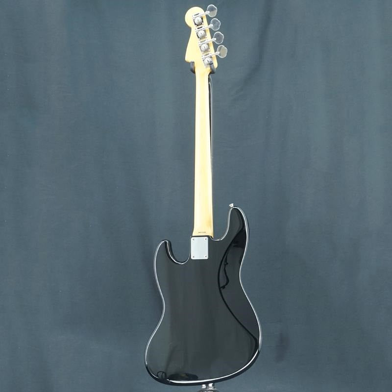 Used_Classic_60s_Jazz_Bass_(Black)_04