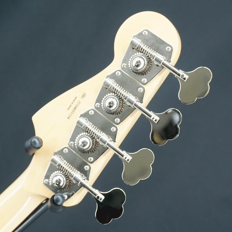 Used_Heritage_60s_Jazz_Bass_(Olympic_White)_08