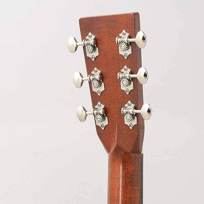 Used_Martin_CTM_D-28_Style_NAMM_2015_Selection_'15_Carpathian_Spruce___Guatemalan_Rosewood_11