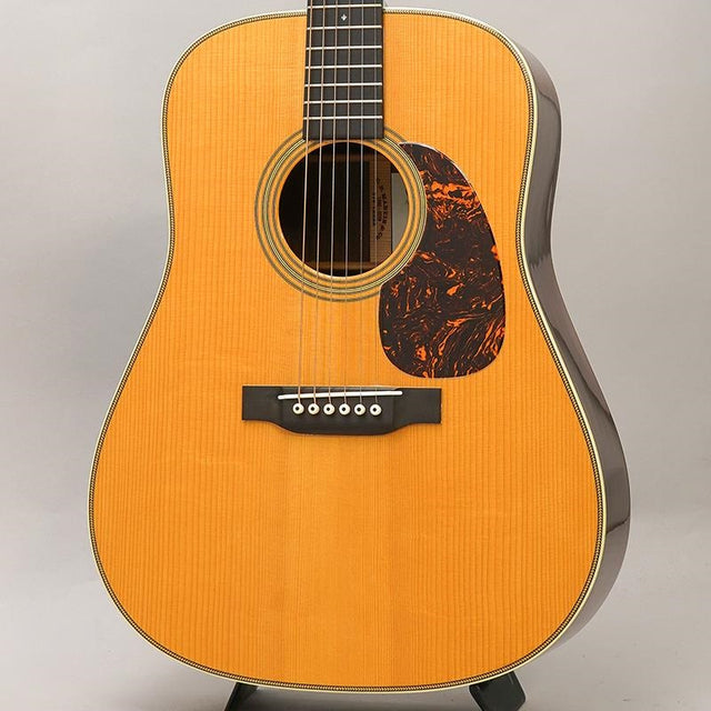 Used_Martin_D-28_75th_Anniversary_Edition_01