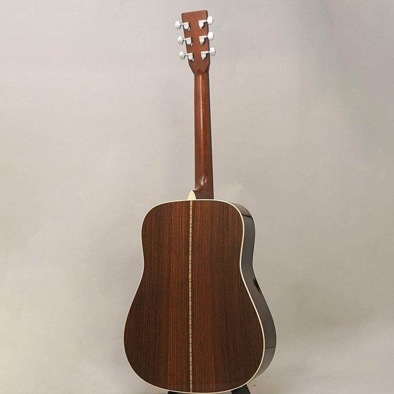 Used_Martin_D-28_Standard_'05_04
