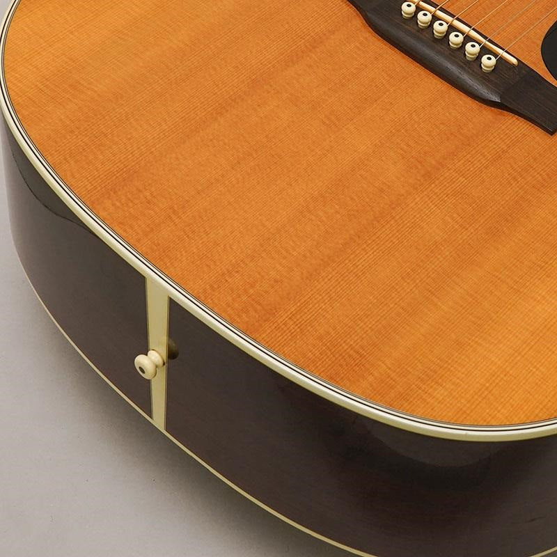 Used_Martin_D-28_Standard_'05_08