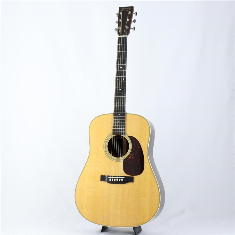 Used_Martin_D-28_Standard_(2021_model)_02