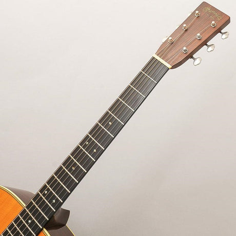 Used_Martin_HD-28V_'00_09