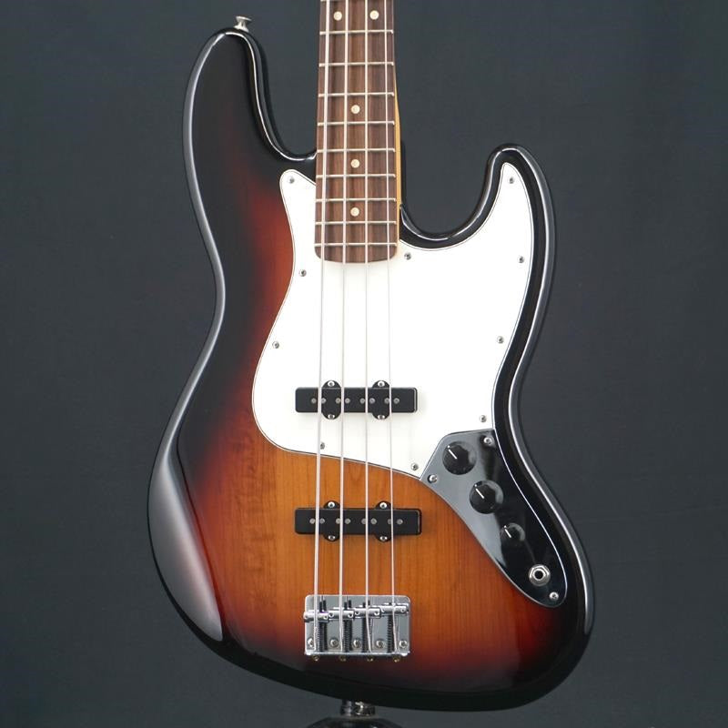 Used_Player_II_Jazz_Bass_(3-Color_Sunburst_Rosewood)_01