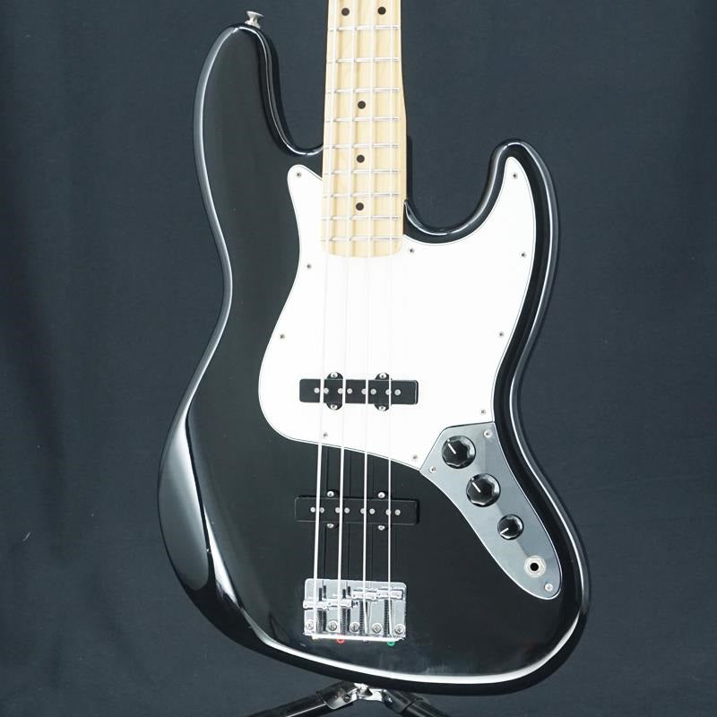 Used_Player_Jazz_Bass_(Black_Maple)_01