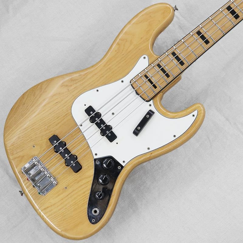 VINTAGE_Jazz_Bass_'72_Black_Block_&_Binding_Natural_M_02