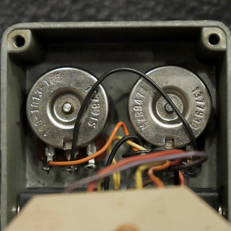 VINTAGE_MXR_Distortion+_Block_Logo_'80_07