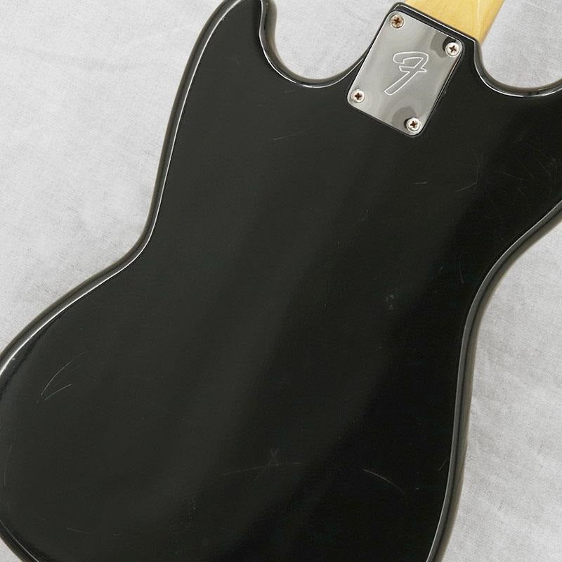 VINTAGE_Musicmaster_Bass_'80_Black_R_04
