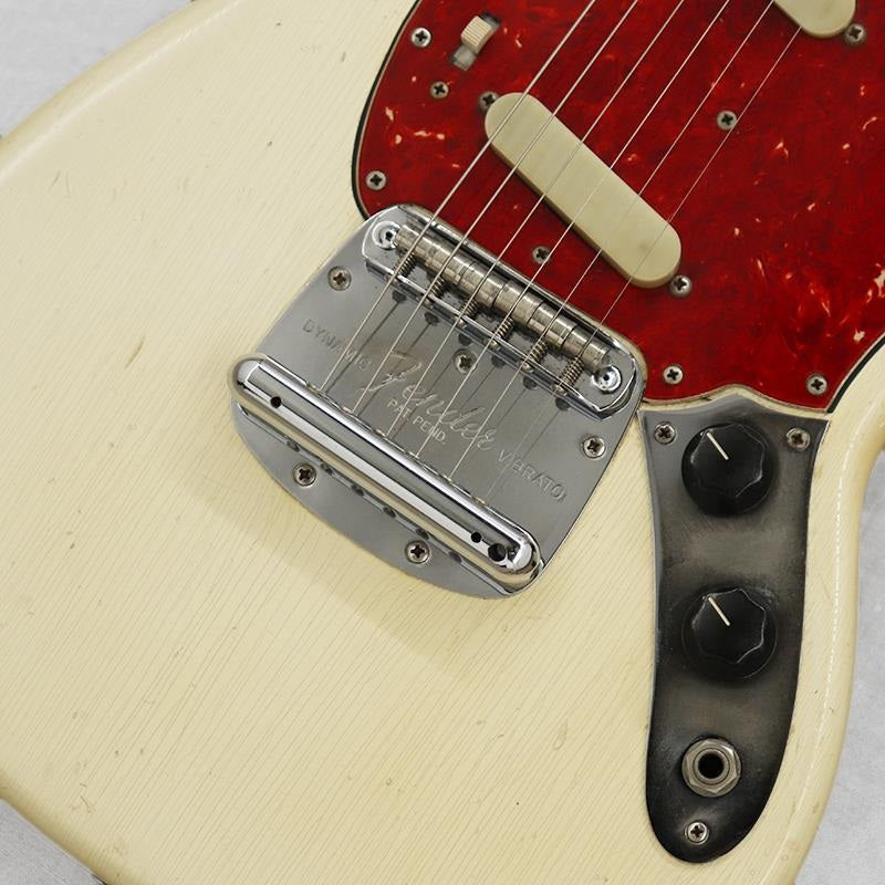VINTAGE_Mustang_'65_White_R_05