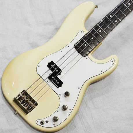 VINTAGE_Precision_Special_'82_White_R_02