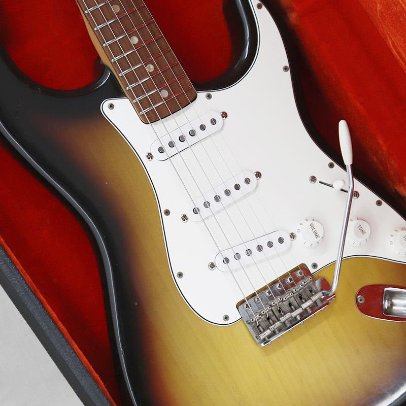 VINTAGE_Stratocaster_'70_Sunburst_R_06