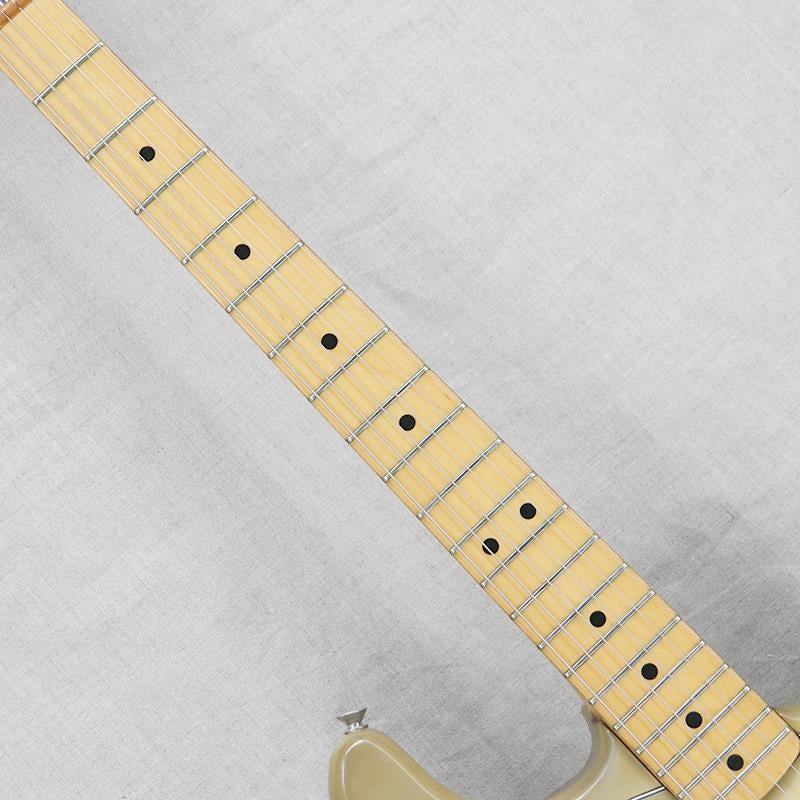 VINTAGE_Stratocaster_'80_Hardtail_Antigua_M_09