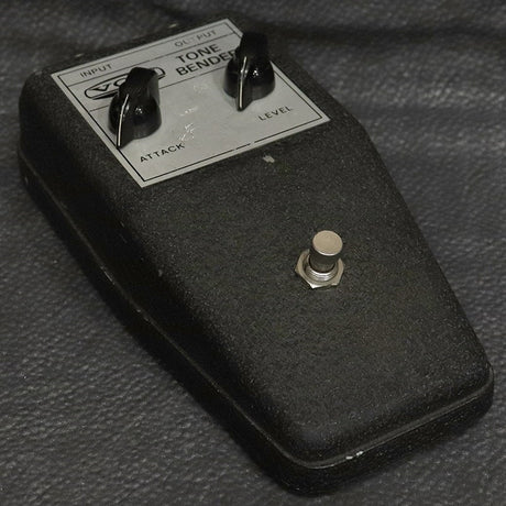 VINTAGE_V828_Tone_Bender_Black_Case_&_Silver_Panel_late60's_04