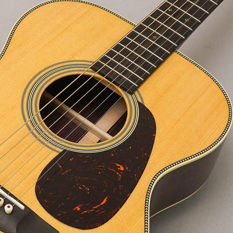 00-28_Standard_Martin_Martin_07