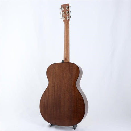 000-12E_Retro_Martin_Martin_04