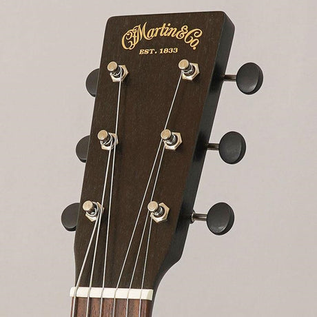 000-17E_Black_Smoke_Martin_Martin_11