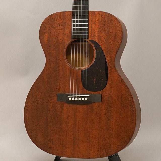 000-17_Standard_Martin_Martin_01