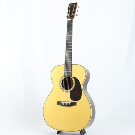 000-28EC_Martin_Martin_02