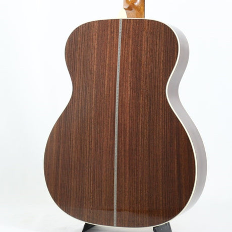000-28EC_Martin_Martin_03