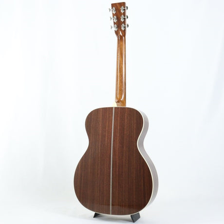 000-28EC_Martin_Martin_04