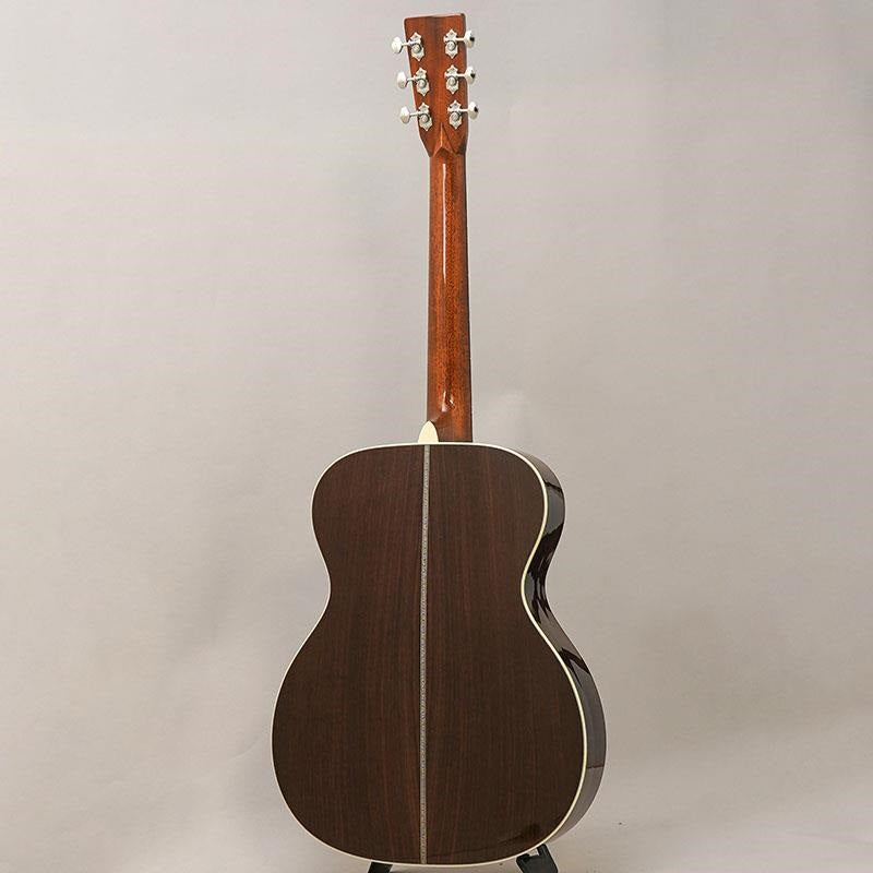 000-28EC_#26877_Martin_Martin_04