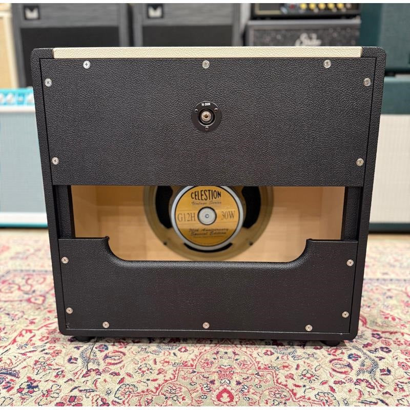 1x12f_Speaker_Cabinet_[Black__ivory_bronco_v]_02