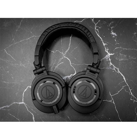[2025_Limited_Edition_Model_-_On_Sale_October_31st]_ATH-M50x_ENSO_(Audio-Technica)_(Monitor_Headphones)_(Closed_Dynamic)_(Wired)_(Serial_Number_Included)_04