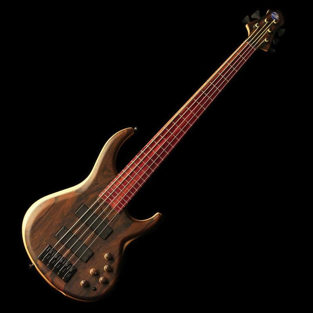 535-24_(Ziricote_Top)___2026_NAMM_MODEL_01