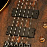 535-24_(Ziricote_Top)___2026_NAMM_MODEL_03