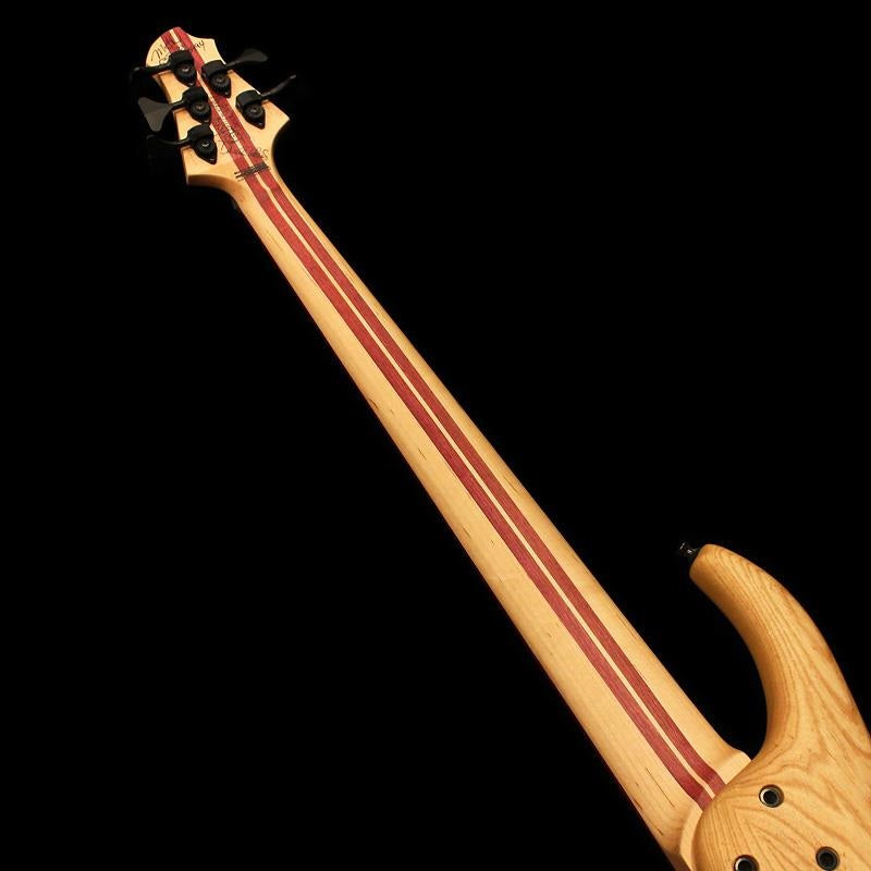 535-24_(Ziricote_Top)___2026_NAMM_MODEL_08