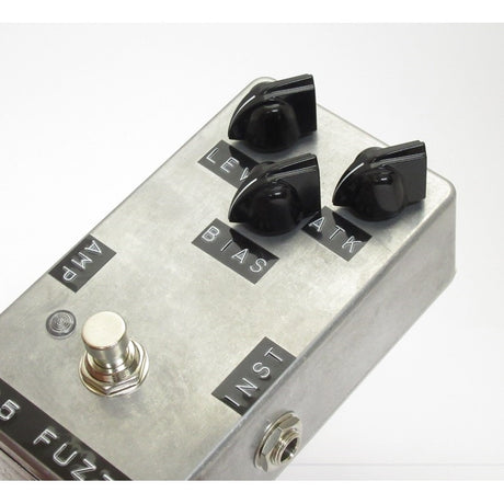 65_FUZZ_(Classic_style_Silicon_Transistor_FUZZ)_03