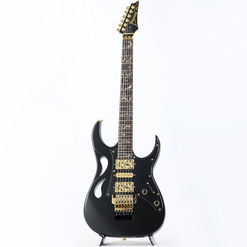 PIA3761-XB_(Onyx_Black)_[Steve_Vai_Model]_02