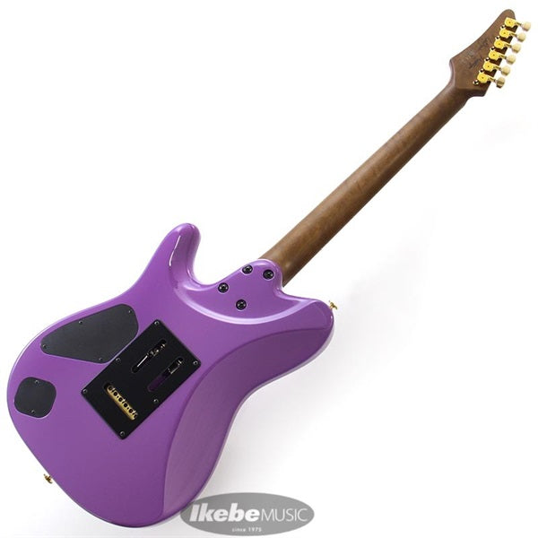 LB1-VL_[Lari_Basilio_Signature_Model]_03