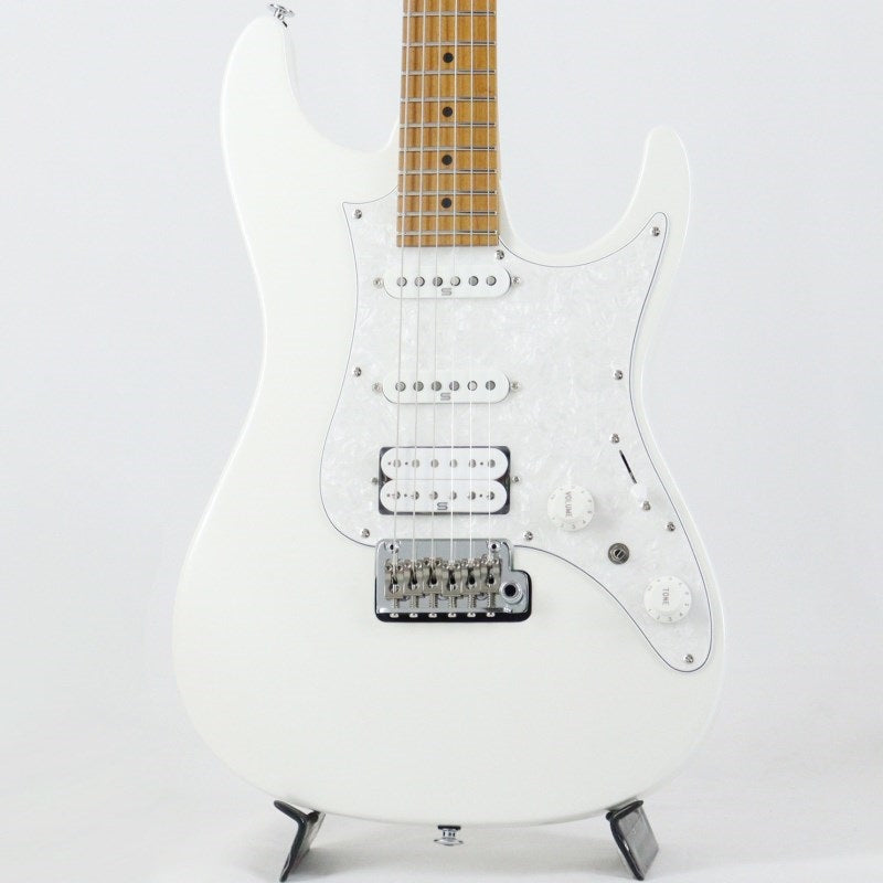 Prestgie_AZ2204-PW_(Pearl_White)_[SPOT_MODEL]_01