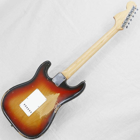VINTAGE_Stratocaster_'70_Sunburst_R_03