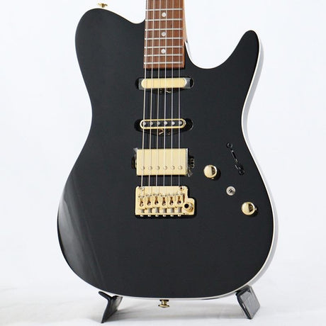 LB1-BK_(Black)_[Lari_Basilio_Model]_01