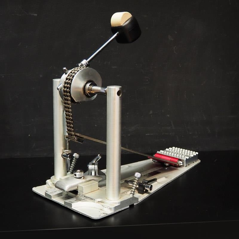 USED_Used_DW9000T_[Limited_Edition_Titanium_Single_Bass_Drum_Pedal_No_221_500]_02