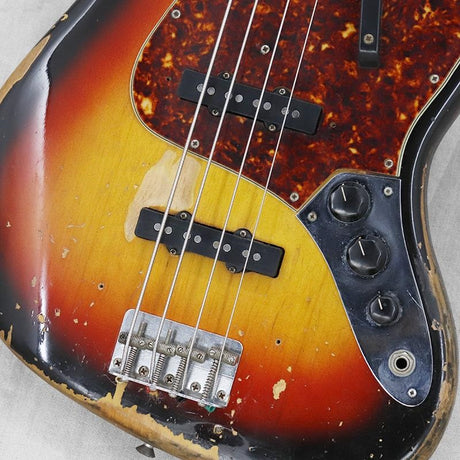 VINTAGE_Jazz_Bass_'64_Sunburst_R_05