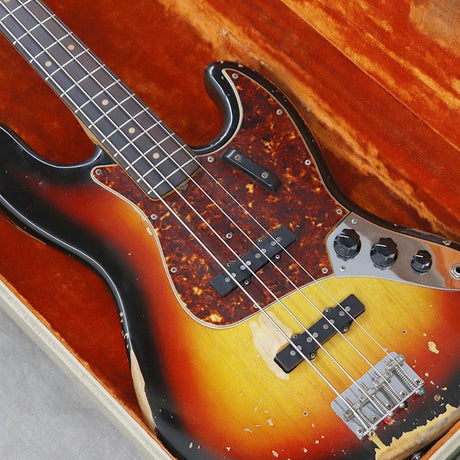 VINTAGE_Jazz_Bass_'64_Sunburst_R_06
