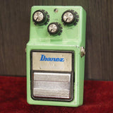 VINTAGE_TS-9_Tube_Screamer_'83_White_Label_01