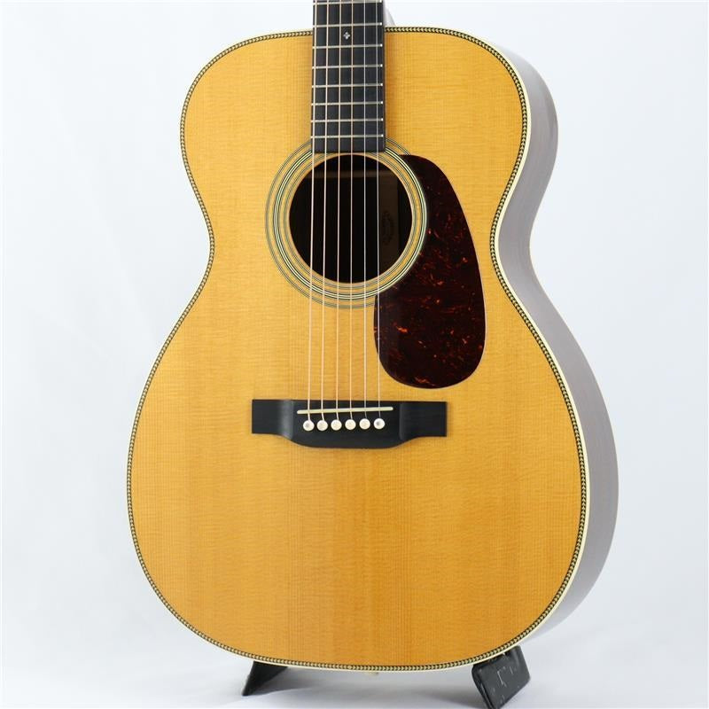 Used_2018_Martin_00-28_Standard_01