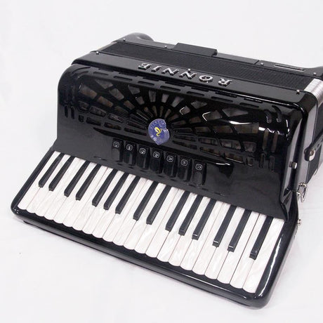 Jubilate96_BK_(Japanese_domestic_specifications)，_37_keys，_96_bass，_MML_3-row_set，_piano_style，_Ronnie_Black，_Italian_parts_used，_accordion_02