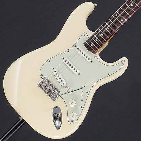 Used_Fender_Vintera_II_60s_Stratocaster_(Olympic_White)_[SN_MX23078659]_01