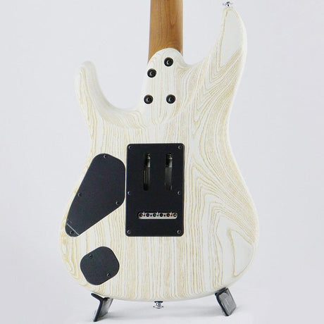 Prestige_AZ2402AR-CGW_(Coarse_Grain_White_Flat)_[SPOT_MODEL]_04