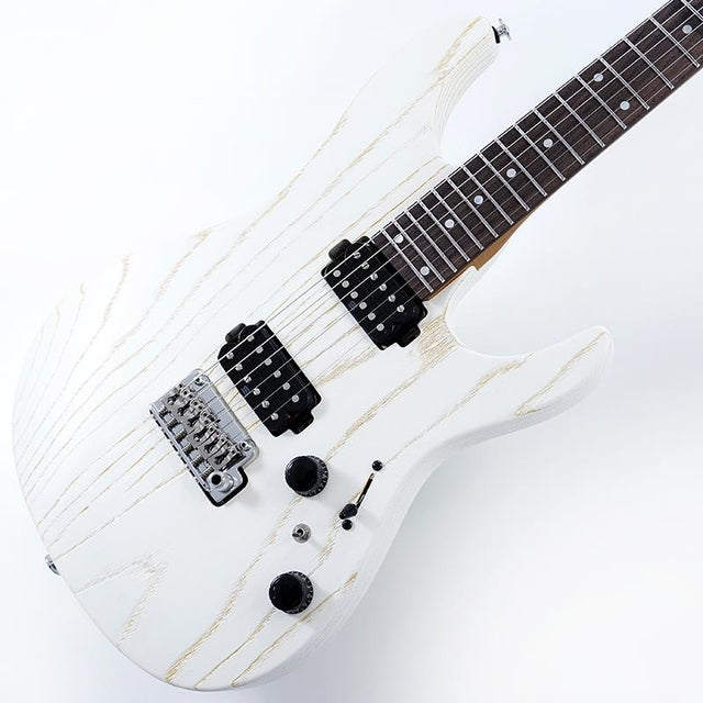 Prestige_AZ2402AR-CGW_(Coarse_Grain_White_Flat)_[SPOT_MODEL]_01