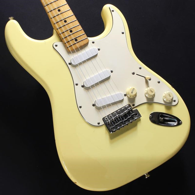 USED_​​ST72-53_(Olympic_White)_01
