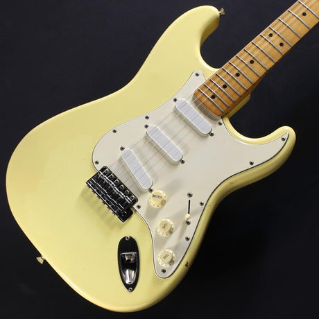 USED_​​ST72-53_(Olympic_White)_03